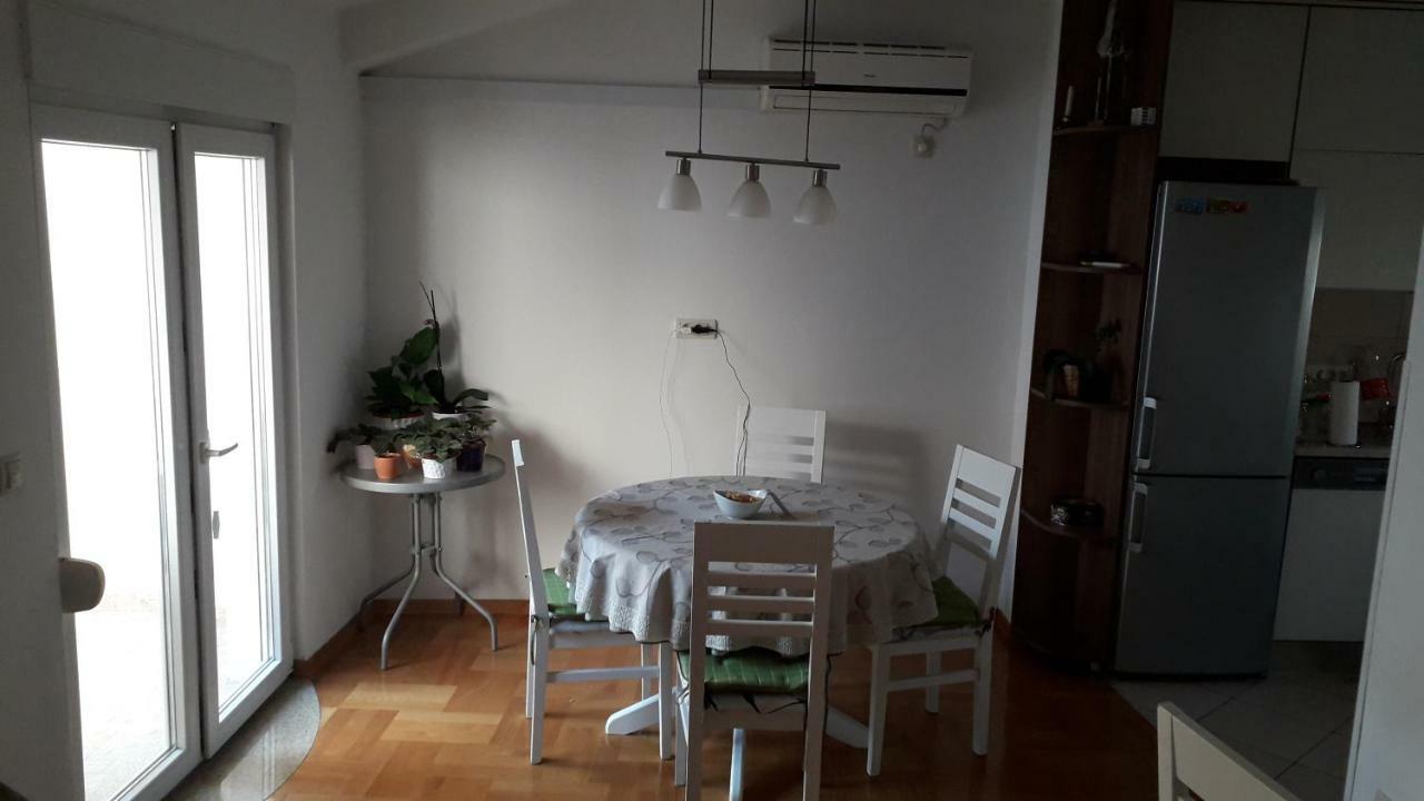 Apartmani Zilic Дуги Рат Екстериор снимка