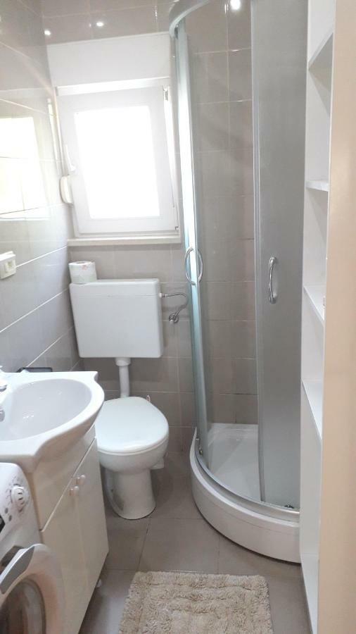 Apartmani Zilic Дуги Рат Екстериор снимка