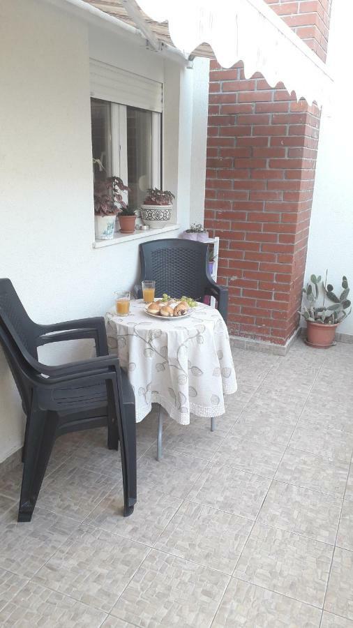 Apartmani Zilic Дуги Рат Екстериор снимка