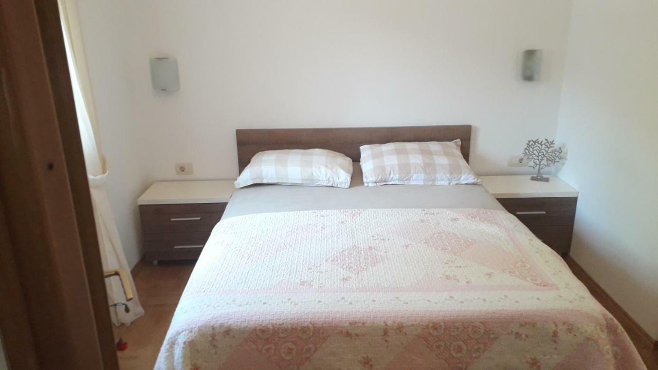 Apartmani Zilic Дуги Рат Екстериор снимка