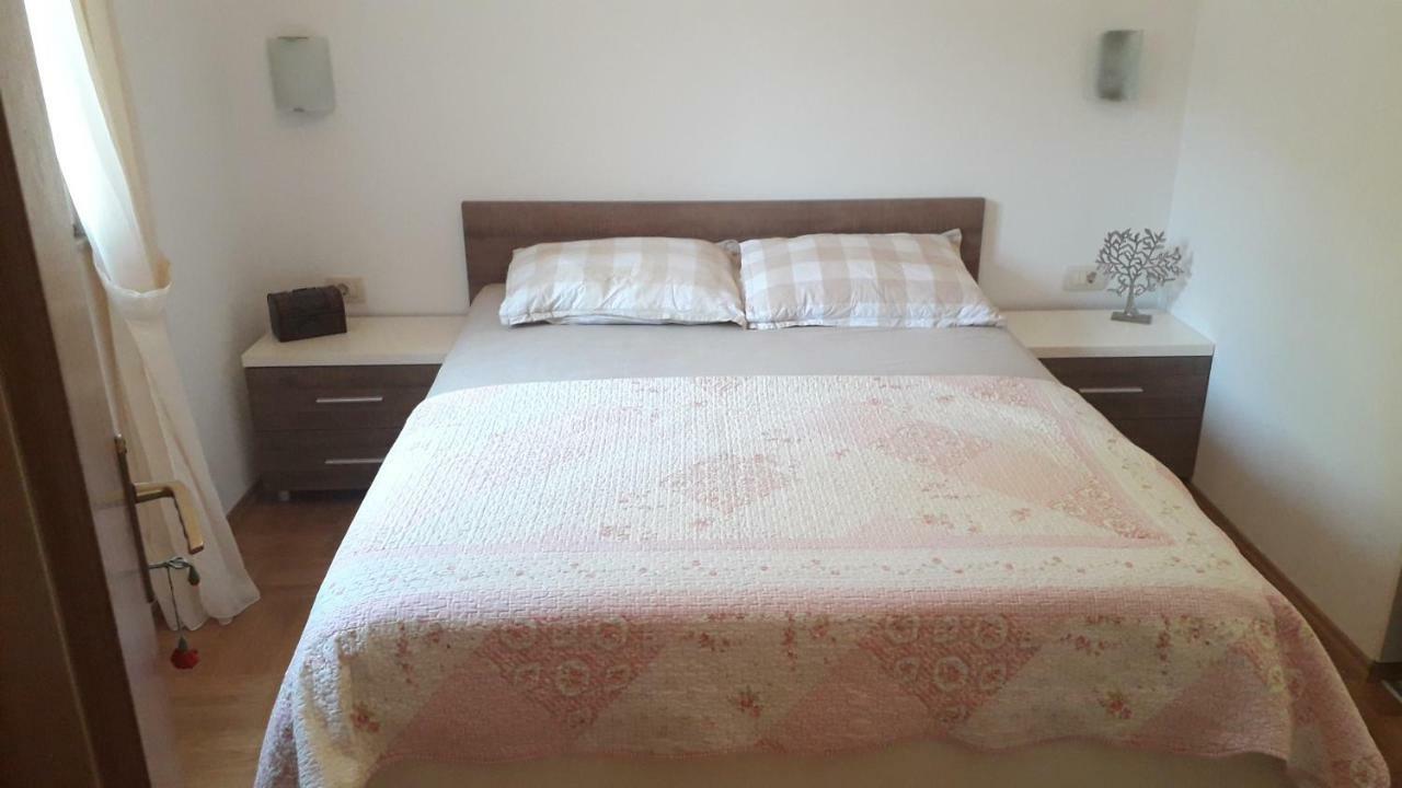 Apartmani Zilic Дуги Рат Екстериор снимка