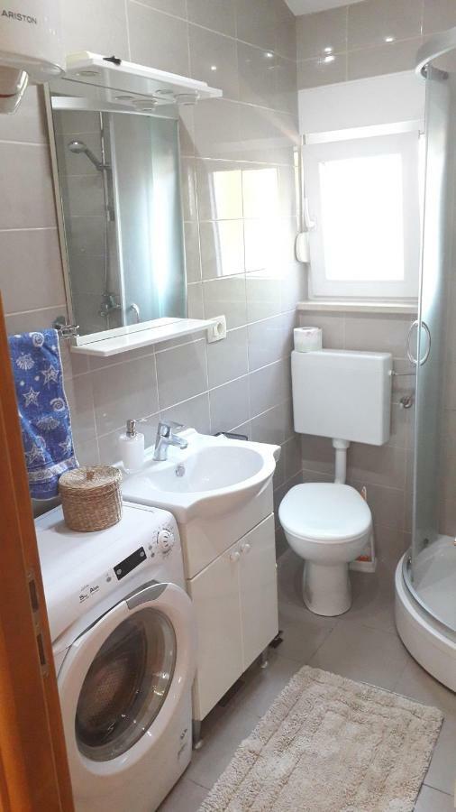 Apartmani Zilic Дуги Рат Екстериор снимка