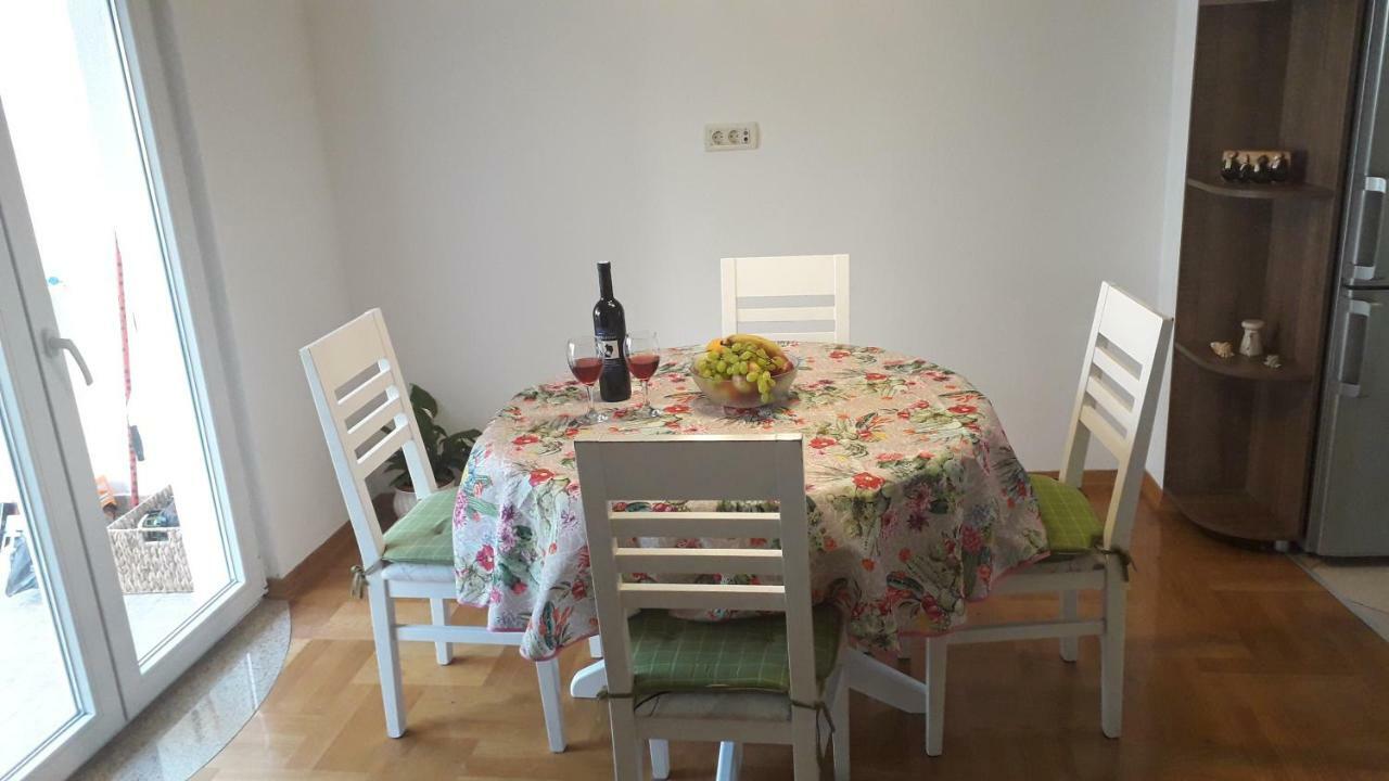 Apartmani Zilic Дуги Рат Екстериор снимка