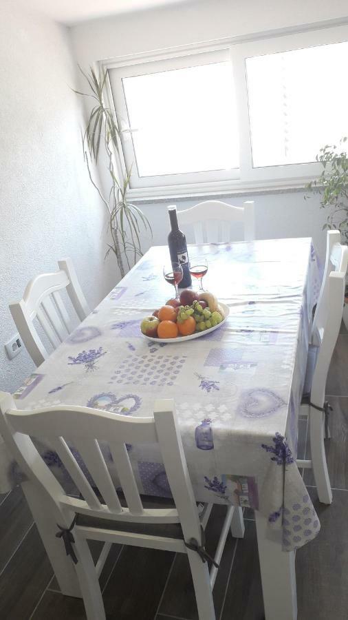 Apartmani Zilic Дуги Рат Екстериор снимка