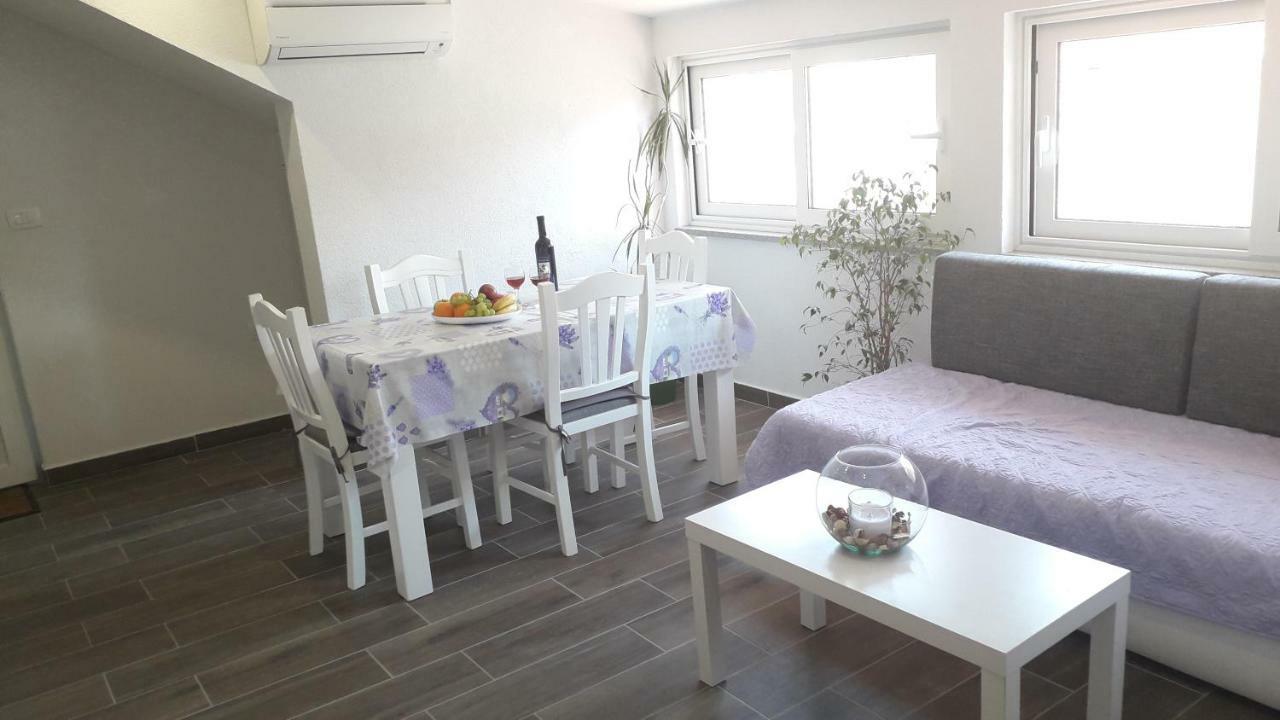 Apartmani Zilic Дуги Рат Екстериор снимка